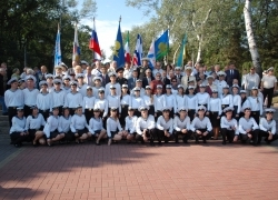В Одессе подводники из разных стран возложили цветы на Аллее Славы